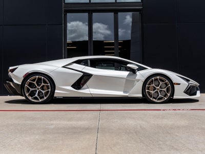 2026 Lamborghini Revuelto Base