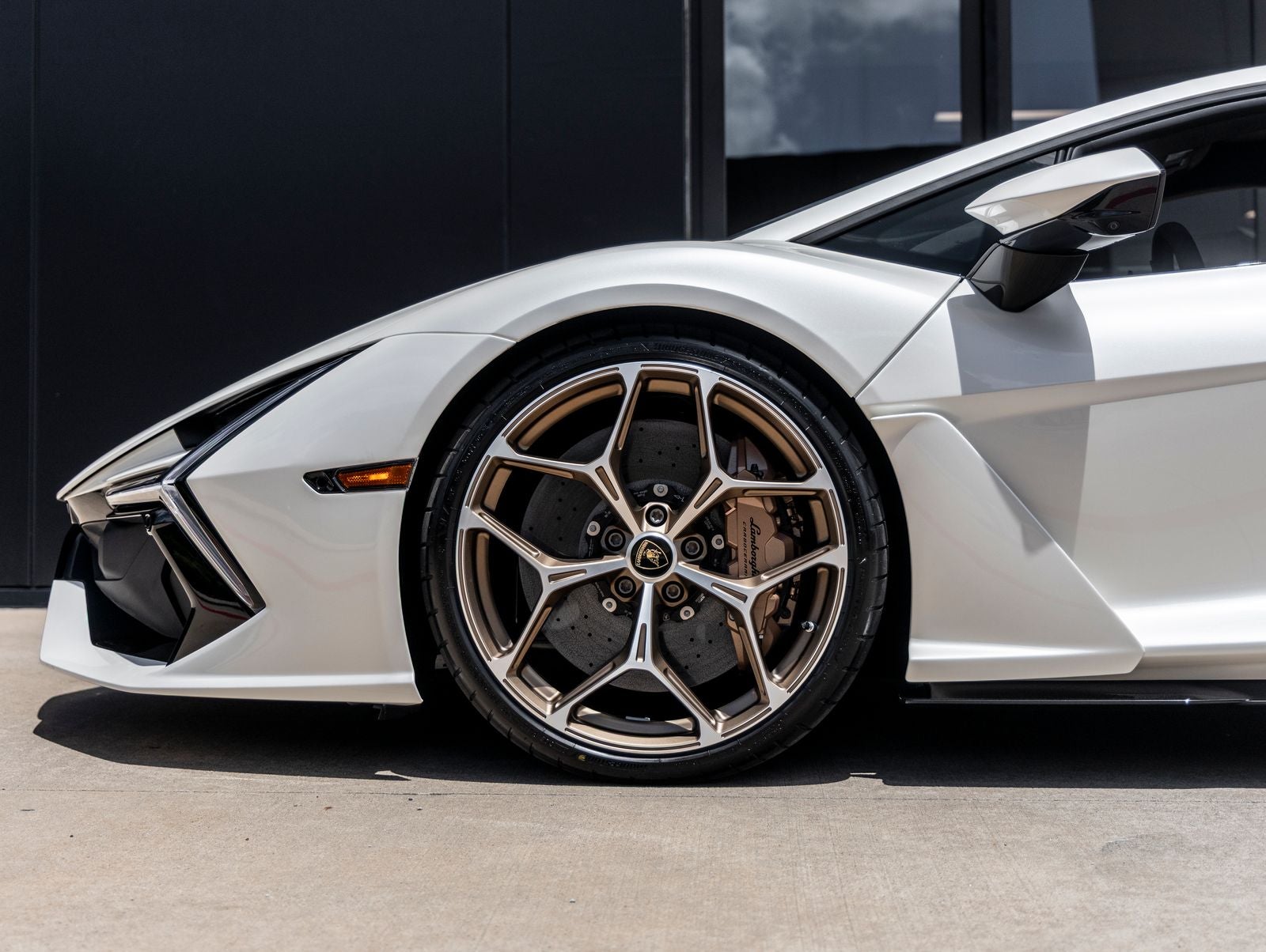 2026 Lamborghini Revuelto Base