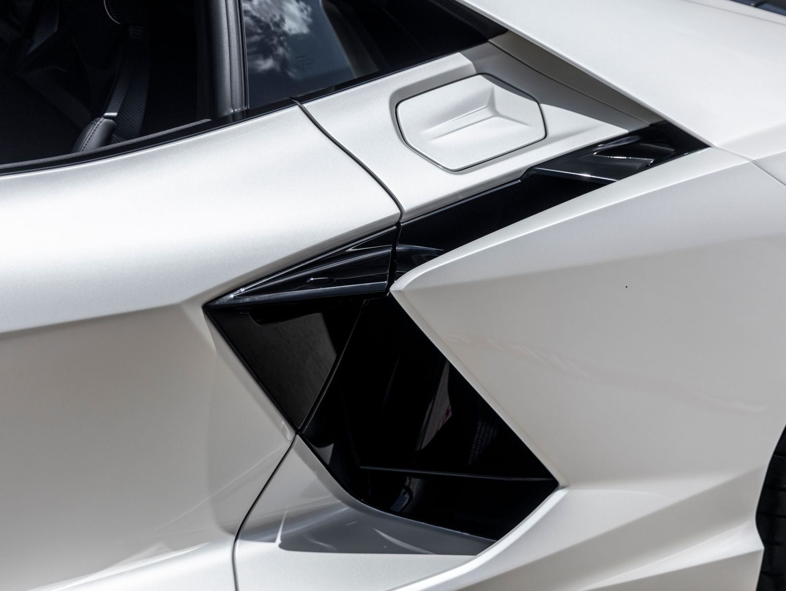 2026 Lamborghini Revuelto Base