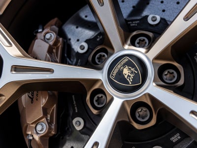 2026 Lamborghini Revuelto Base