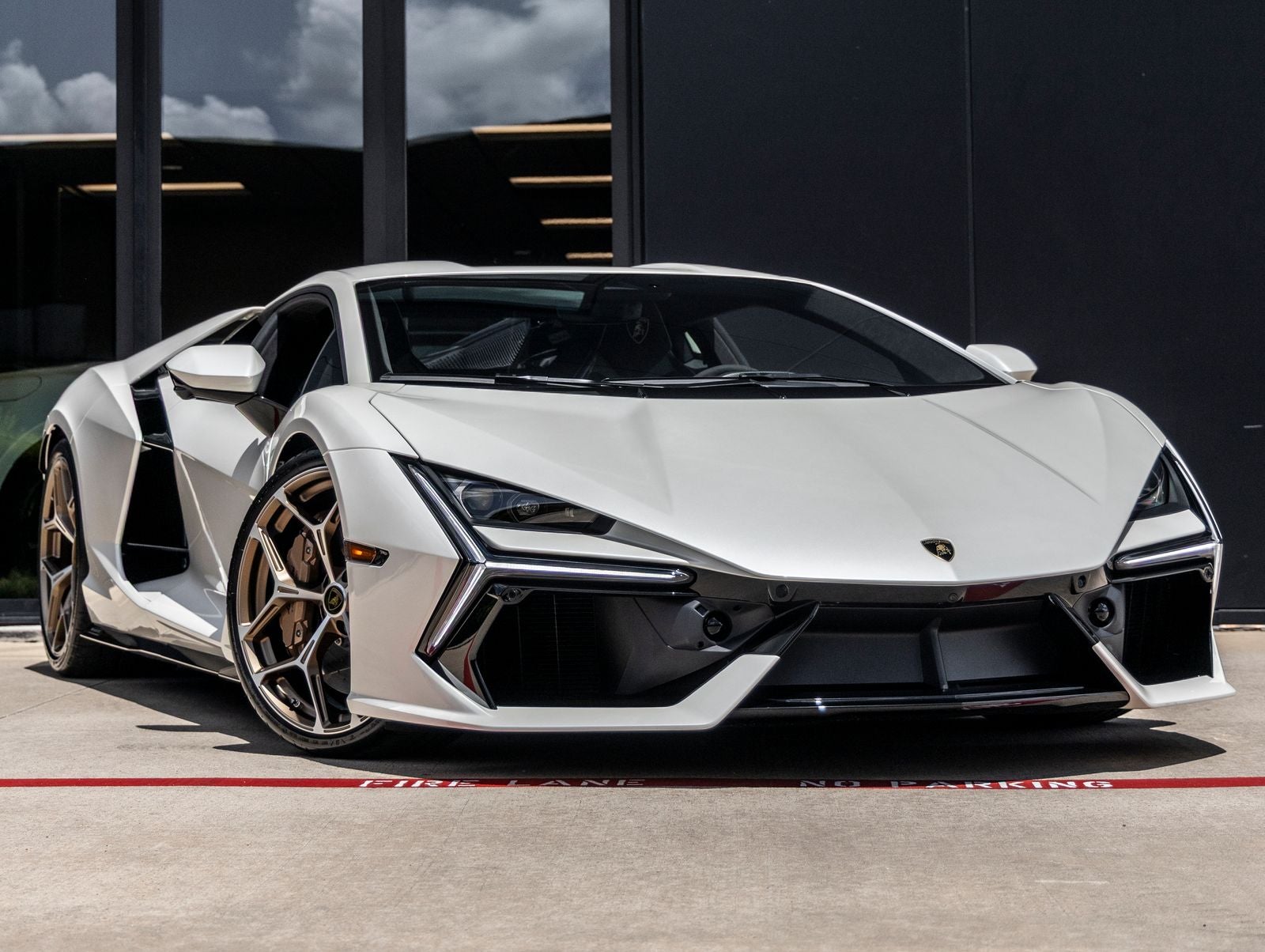 2026 Lamborghini Revuelto Base
