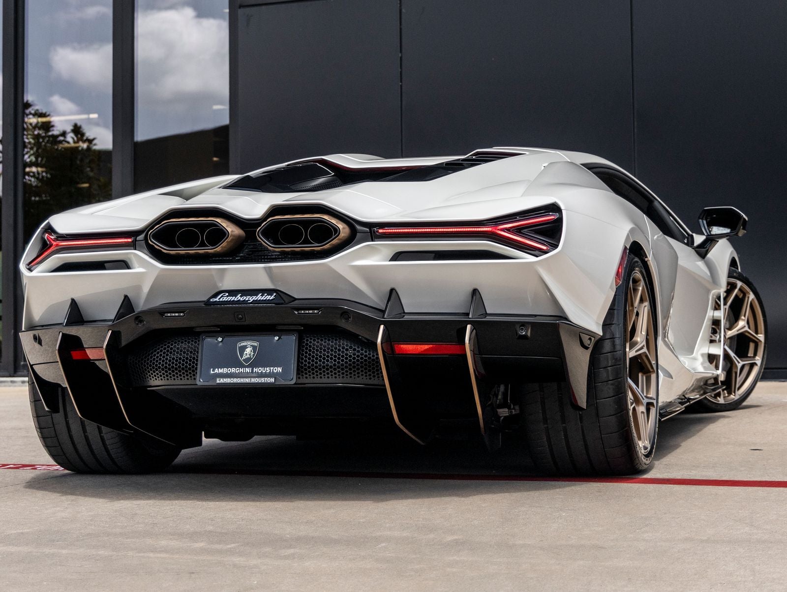 2026 Lamborghini Revuelto Base