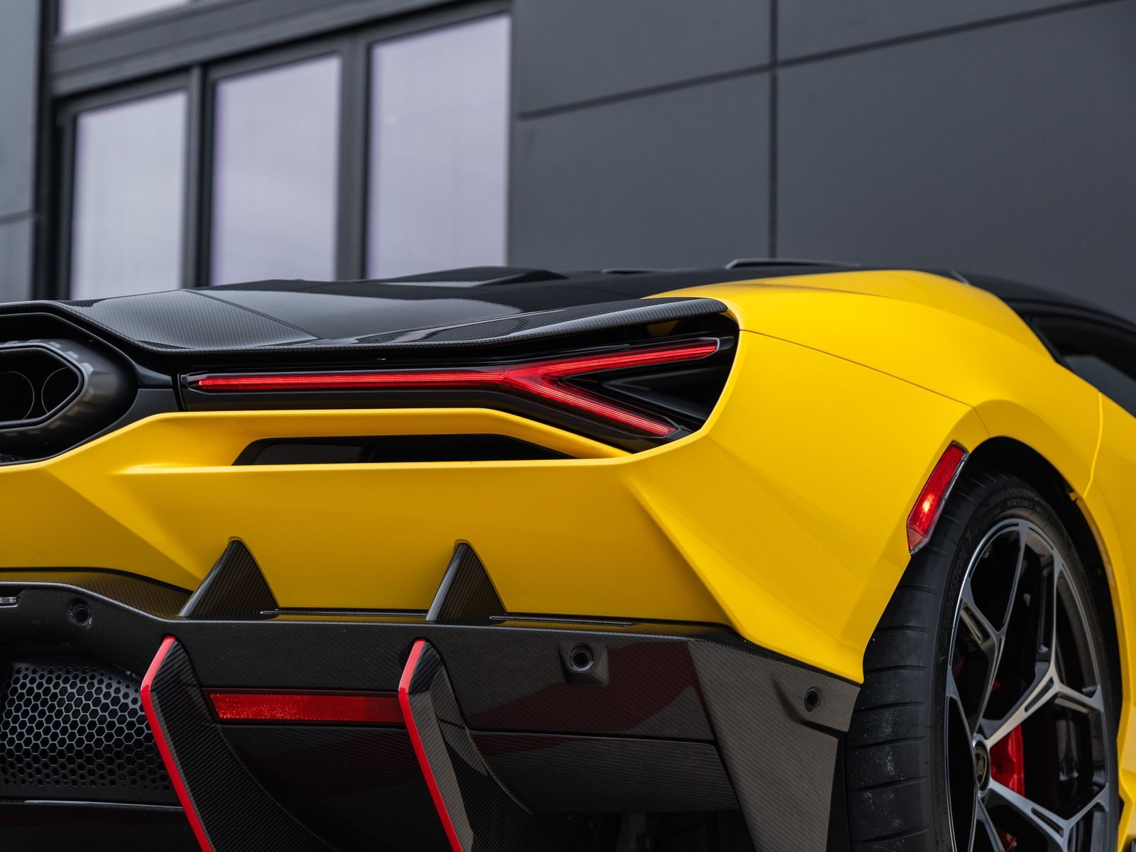 2026 Lamborghini Revuelto Base