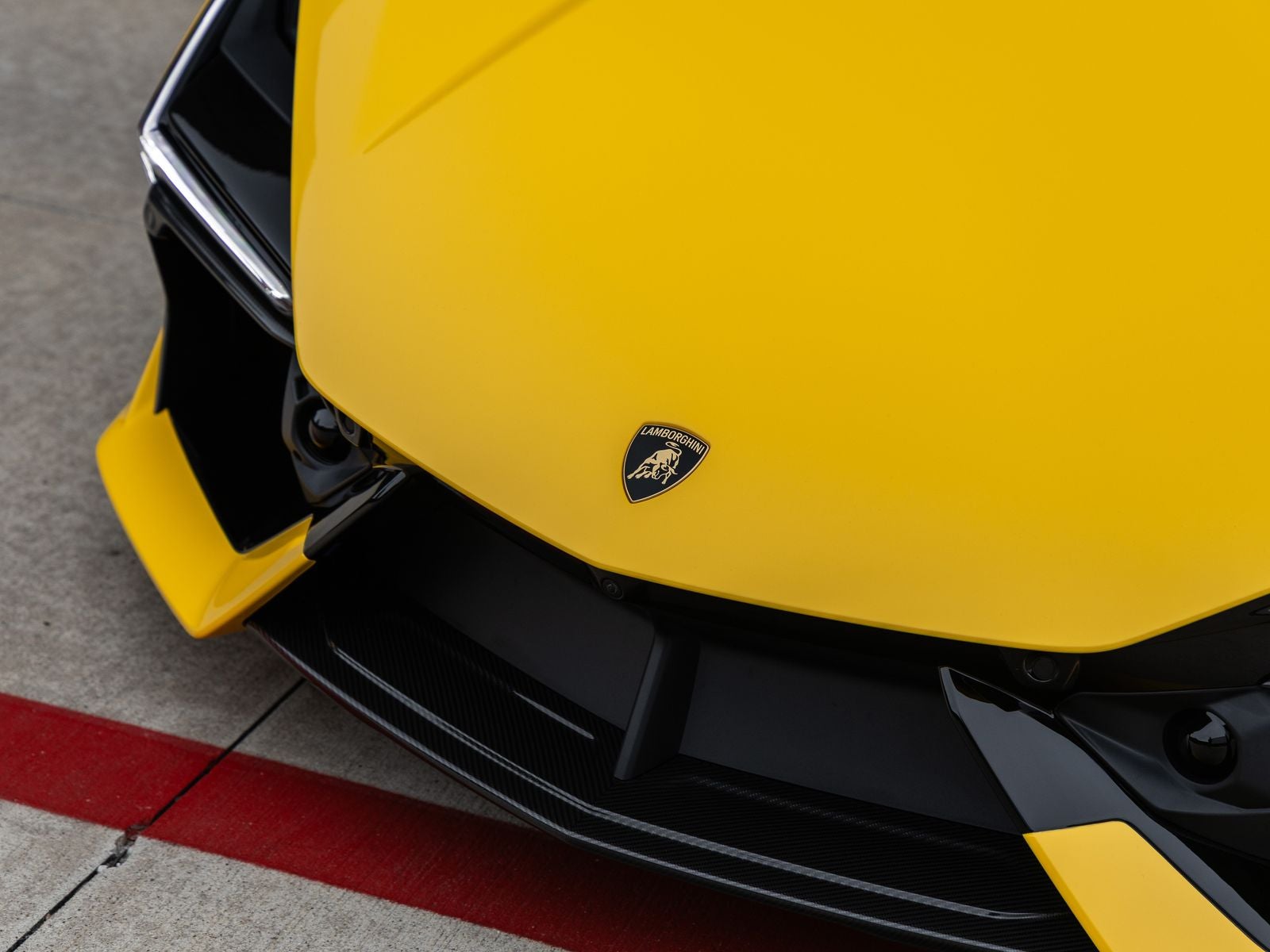 2026 Lamborghini Revuelto Base