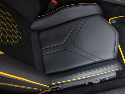 2026 Lamborghini Revuelto Base