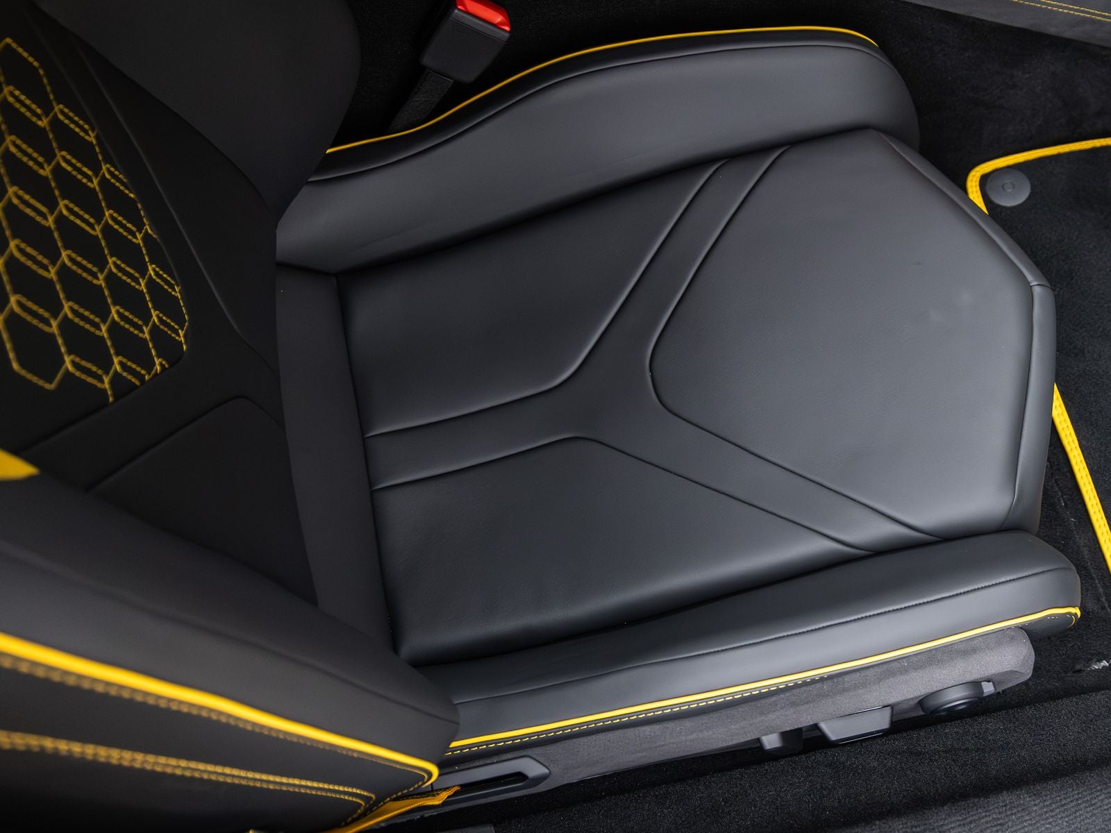 2026 Lamborghini Revuelto Base