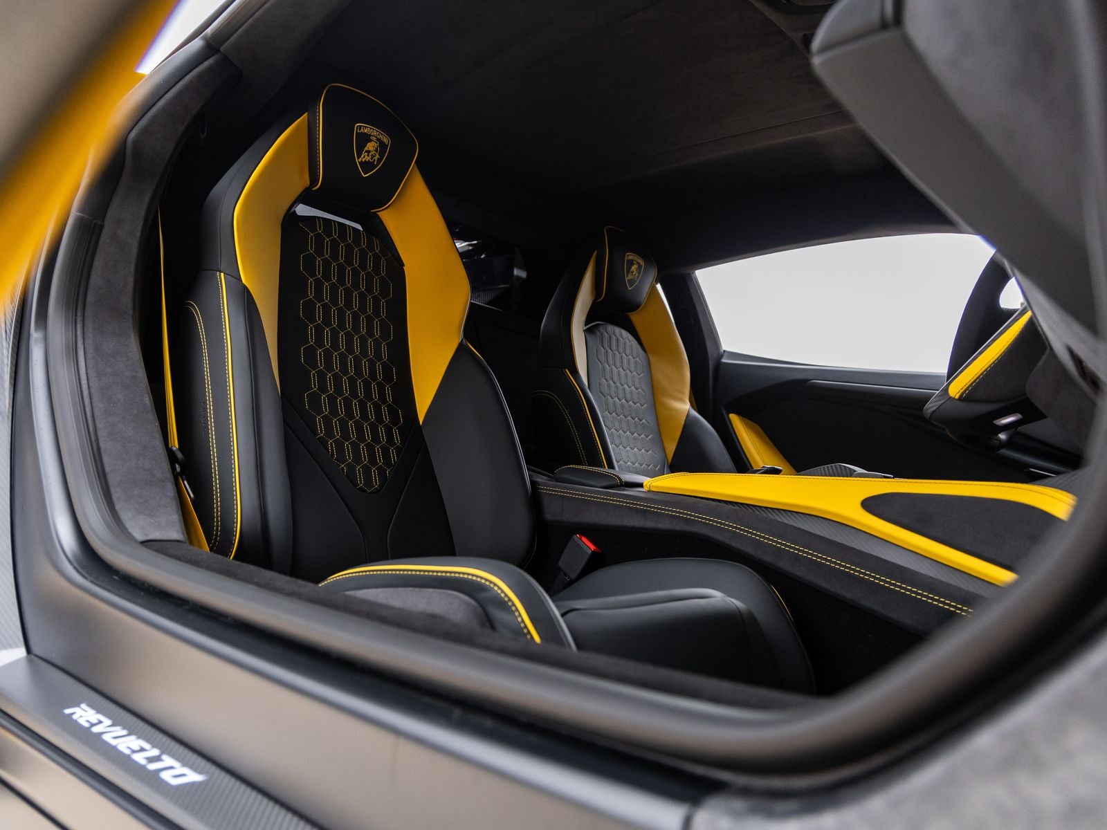2026 Lamborghini Revuelto Base