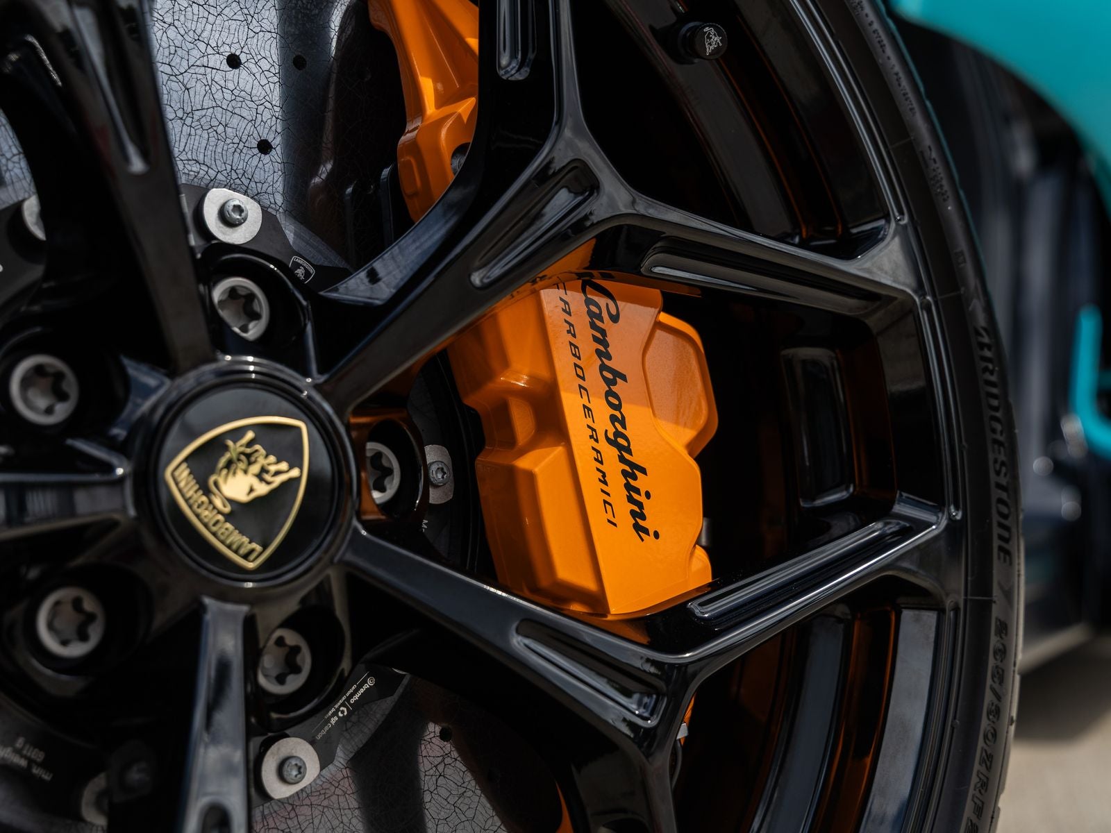 2026 Lamborghini Revuelto Base