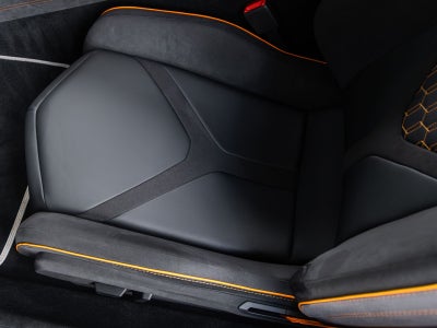 2026 Lamborghini Revuelto Base