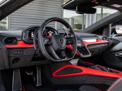 2024 Lamborghini Revuelto Base