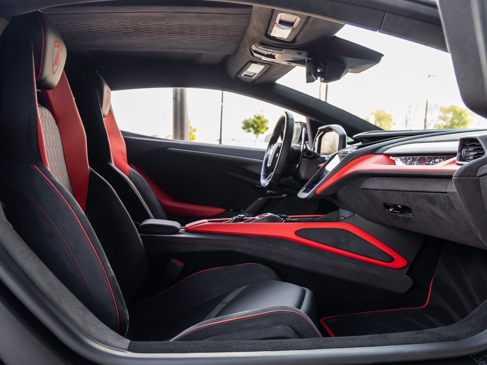 2024 Lamborghini Revuelto Base