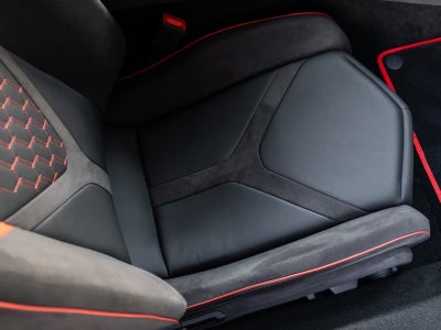 2024 Lamborghini Revuelto Base