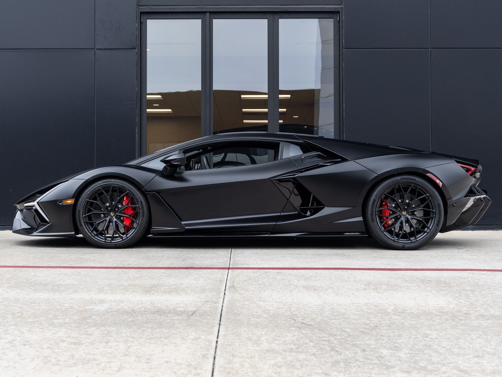 2024 Lamborghini Revuelto Base