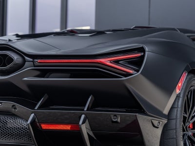 2024 Lamborghini Revuelto Base
