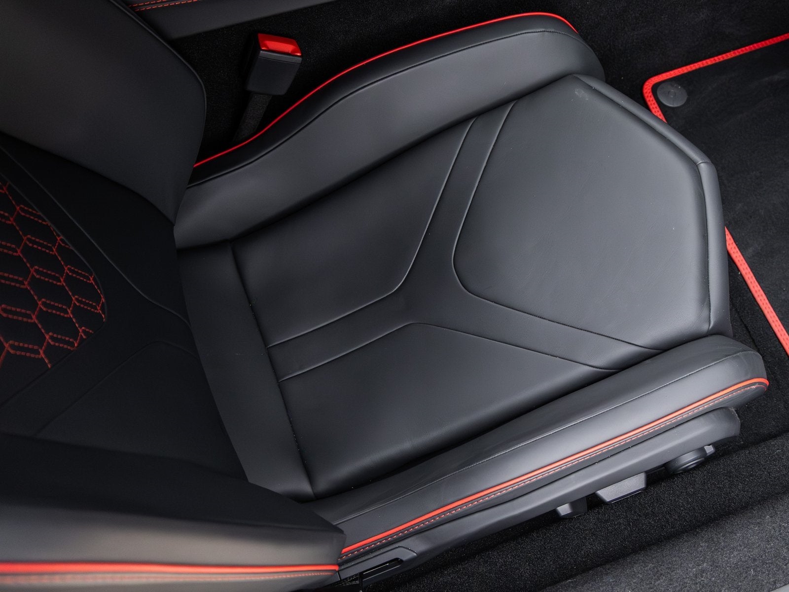 2024 Lamborghini Revuelto Base