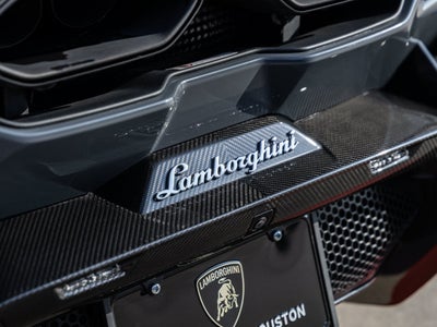 2025 Lamborghini Revuelto Base