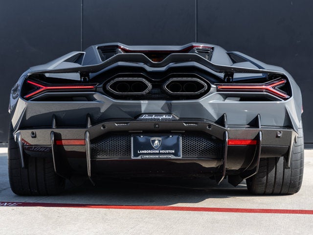 2025 Lamborghini Revuelto Base