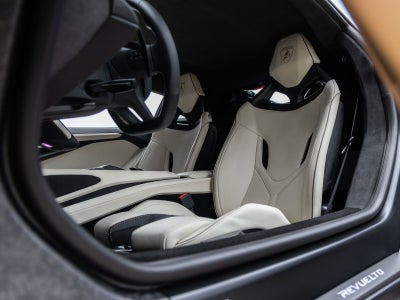 2026 Lamborghini Revuelto Base