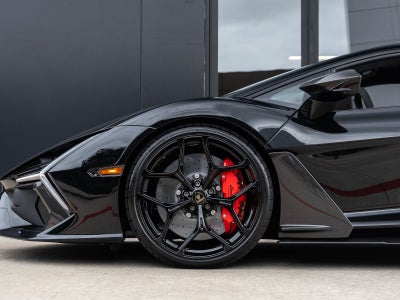2026 Lamborghini Revuelto Base