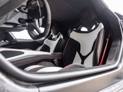 2026 Lamborghini Revuelto Base