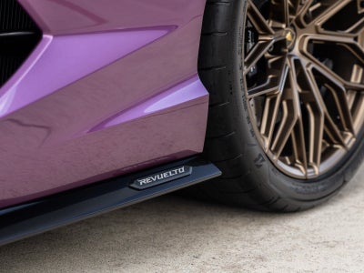 2025 Lamborghini Revuelto Base