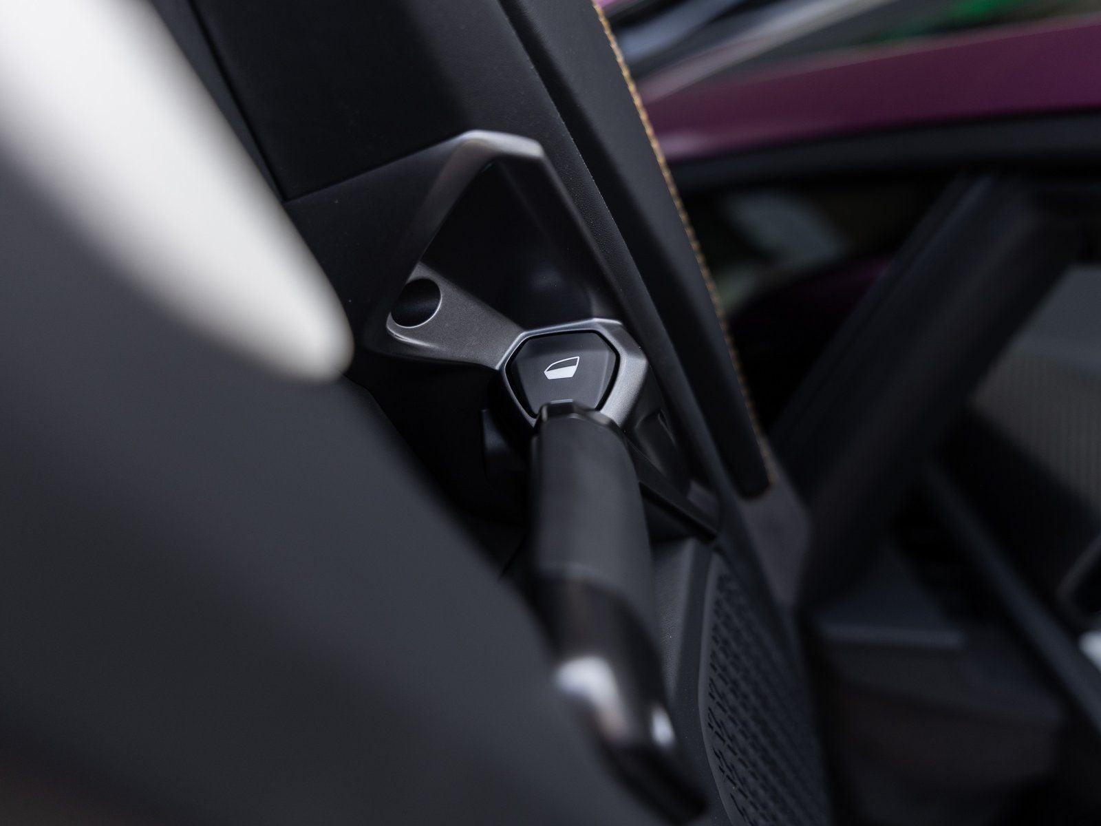 2025 Lamborghini Revuelto Base