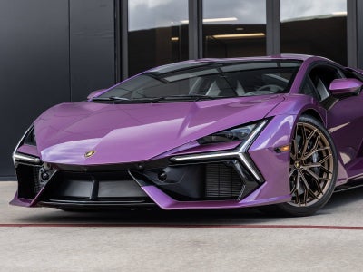 2025 Lamborghini Revuelto Base
