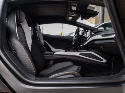 2025 Lamborghini Revuelto Base