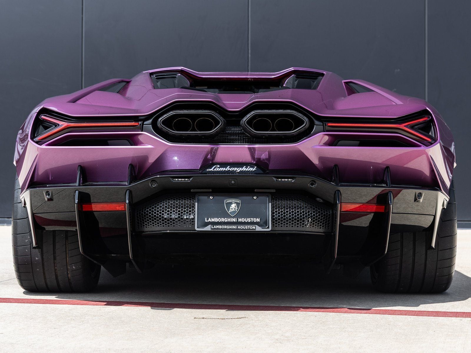 2025 Lamborghini Revuelto Base