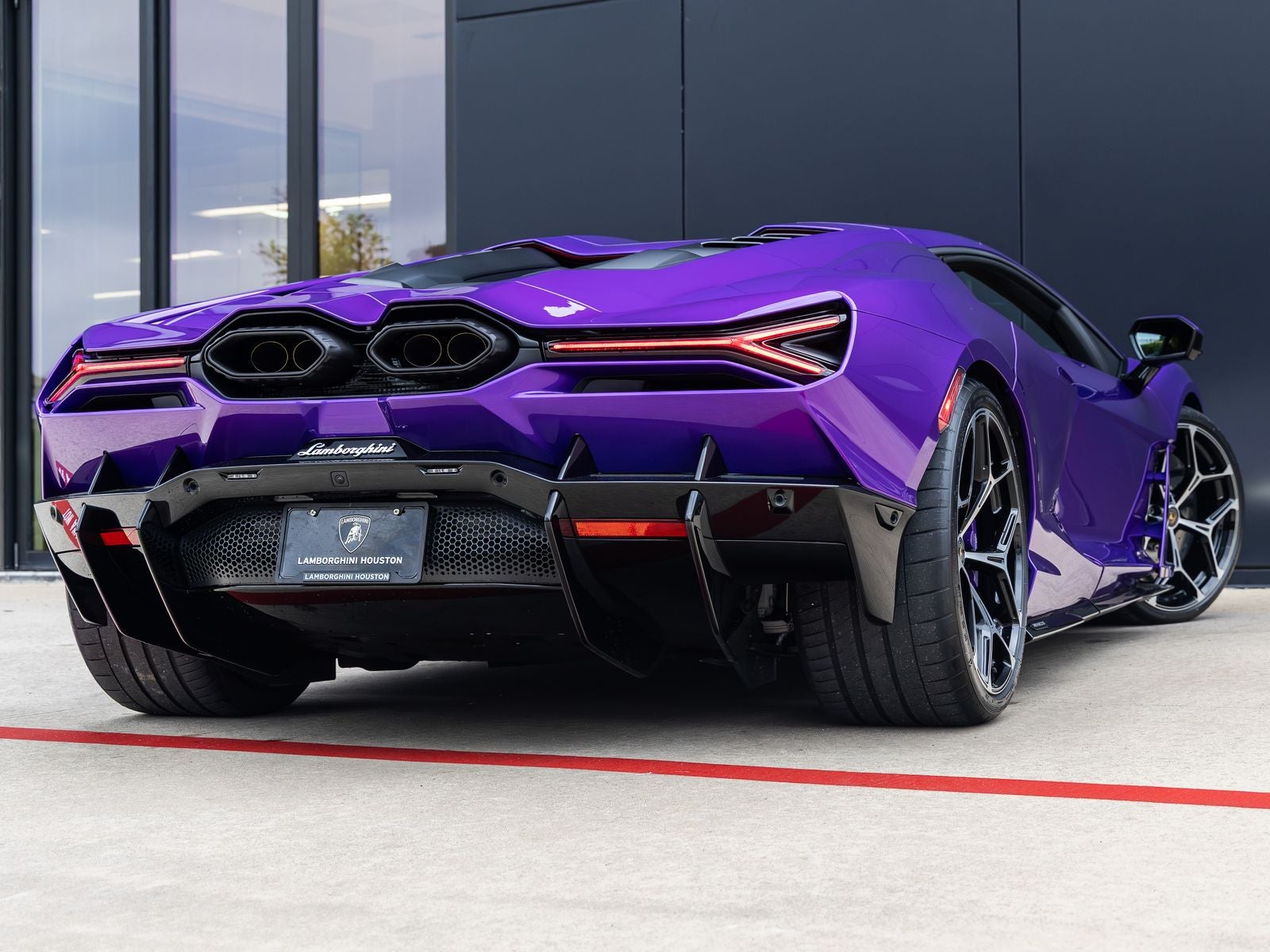 2025 Lamborghini Revuelto Base