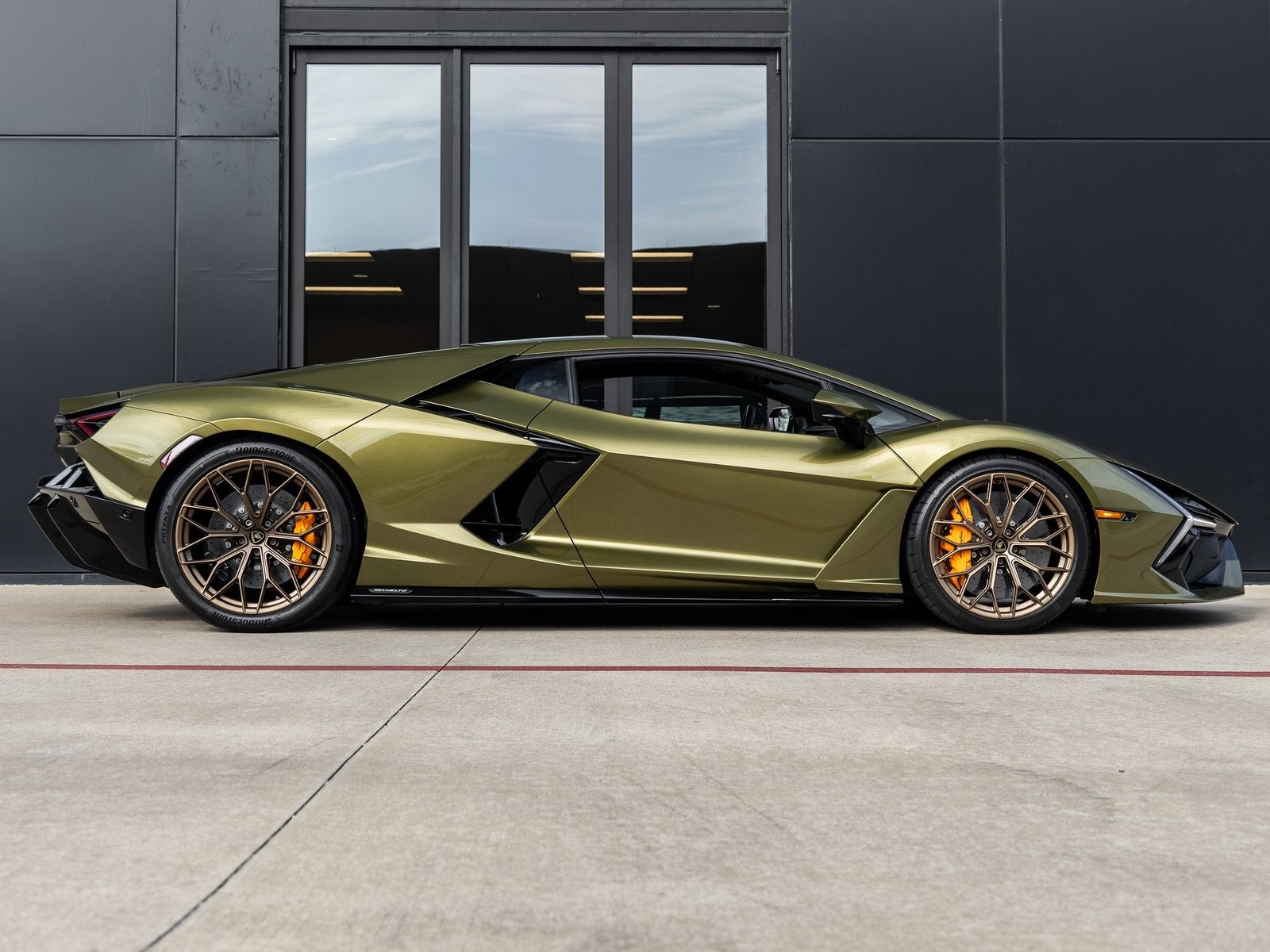 2026 Lamborghini Revuelto Base