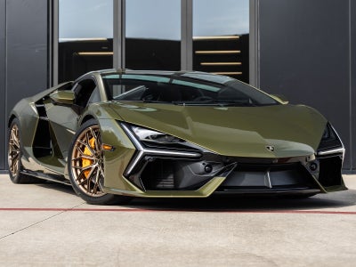2026 Lamborghini Revuelto Base