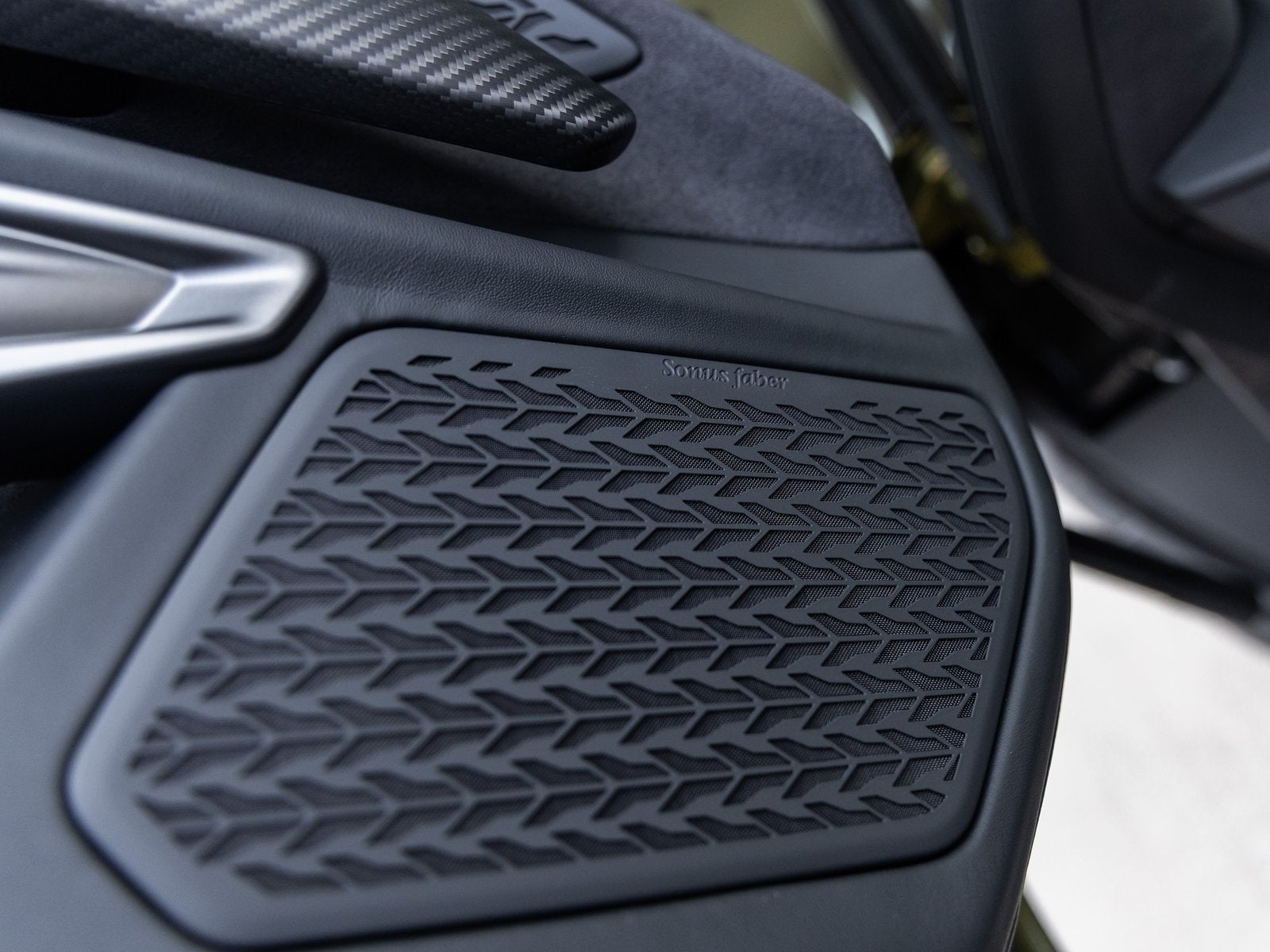 2026 Lamborghini Revuelto Base