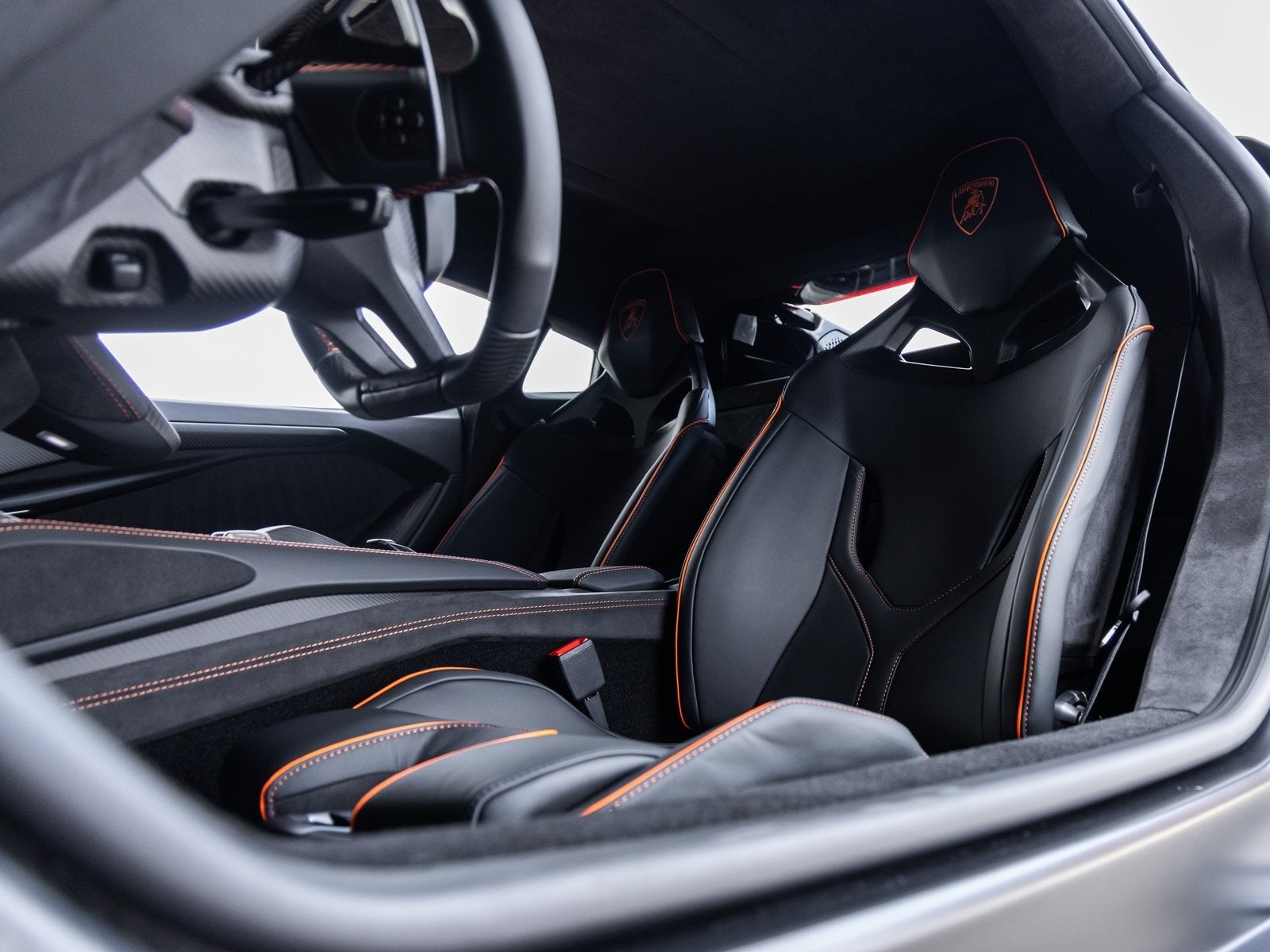 2026 Lamborghini Revuelto Base