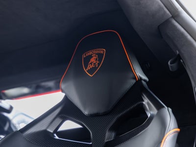 2026 Lamborghini Revuelto Base