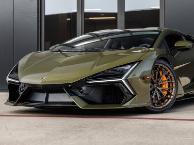 2026 Lamborghini Revuelto Base