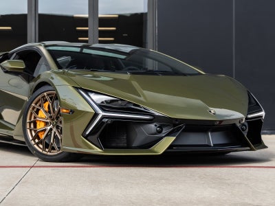 2026 Lamborghini Revuelto Base