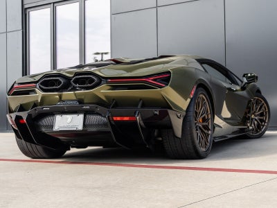 2026 Lamborghini Revuelto Base