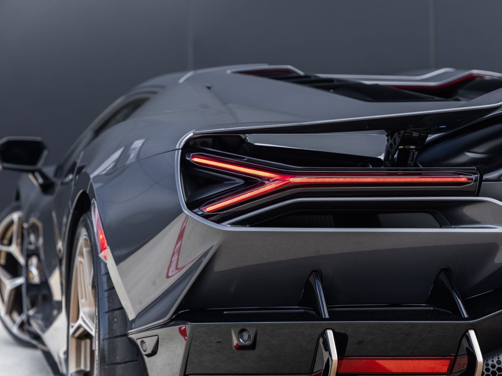 2026 Lamborghini Revuelto Base