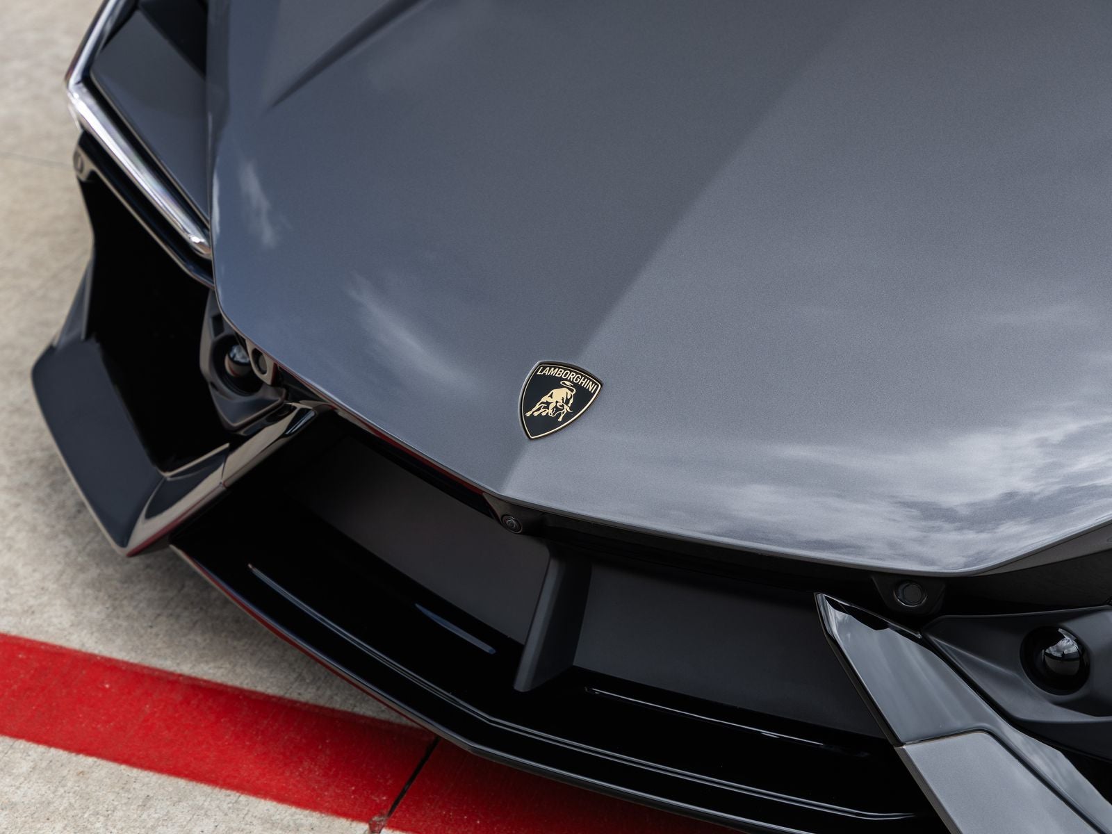 2026 Lamborghini Revuelto Base