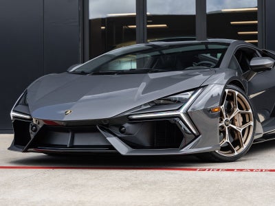 2026 Lamborghini Revuelto Base