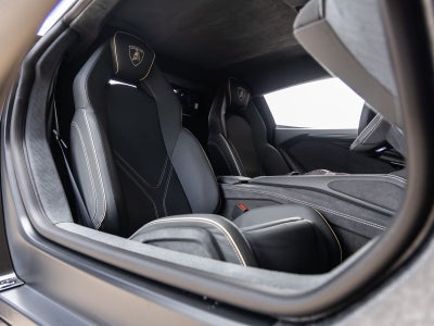 2026 Lamborghini Revuelto Base