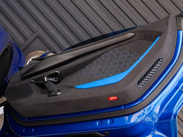 2025 Lamborghini Revuelto Base