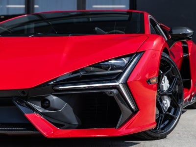 2026 Lamborghini Revuelto Base