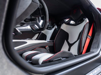 2026 Lamborghini Revuelto Base