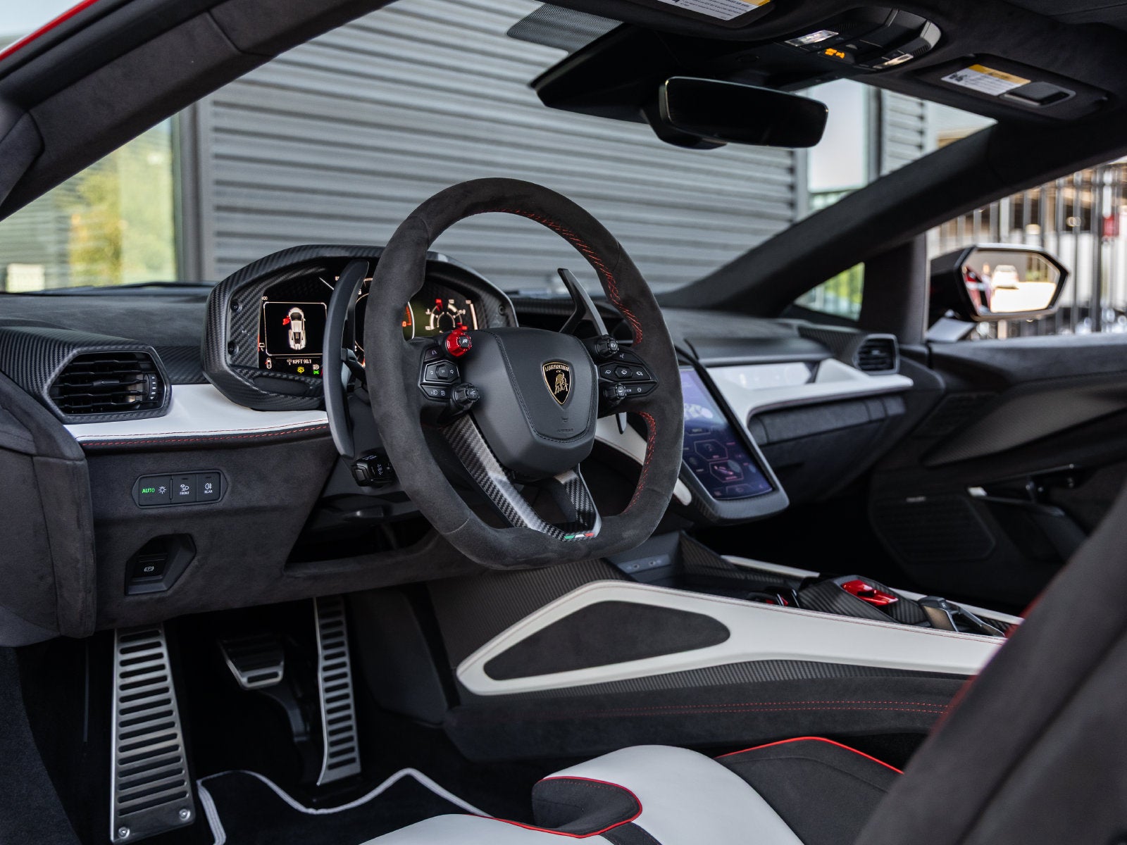 2026 Lamborghini Revuelto Base