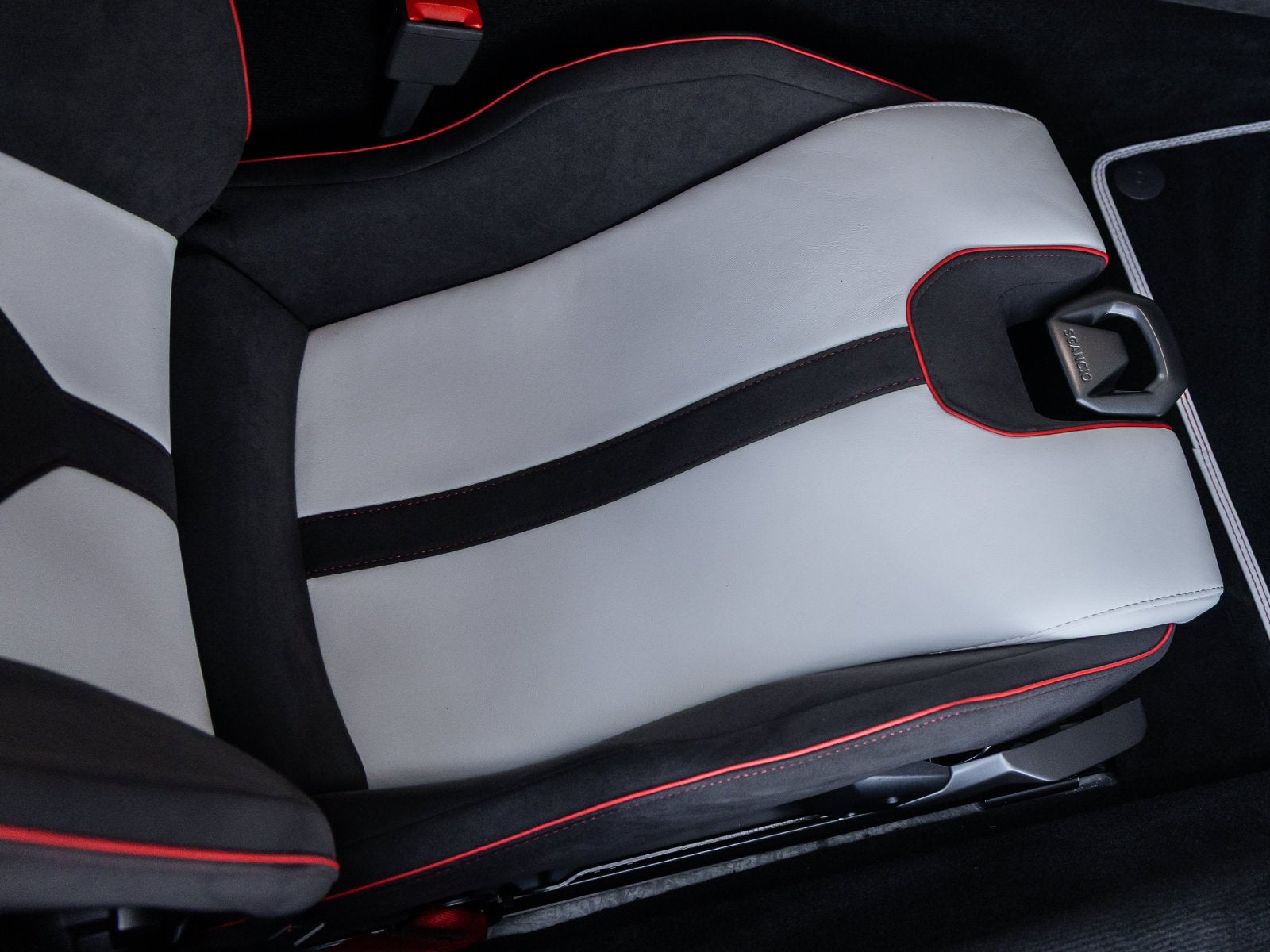 2026 Lamborghini Revuelto Base
