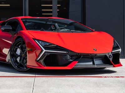 2026 Lamborghini Revuelto Base