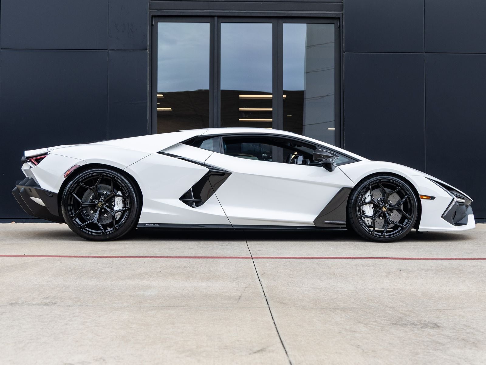 2026 Lamborghini Revuelto Base