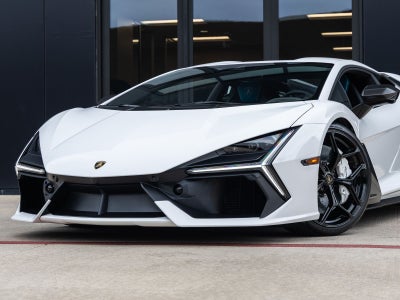 2026 Lamborghini Revuelto Base